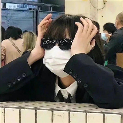 日喀则伴游女生冯萧玉的资料